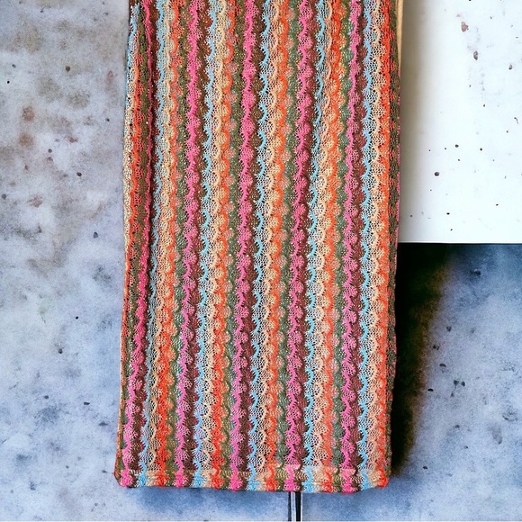 Sheer skirt. Trending. Colorful. Screams summer!! - Picture 4 of 15